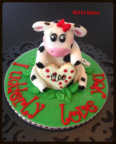 Cow mini cake - Cake by Patty Cakes Bakes