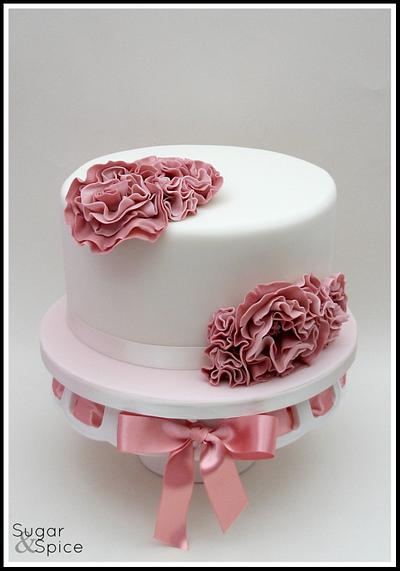Wedding Ruffles - Cake by Sugargourmande Lou