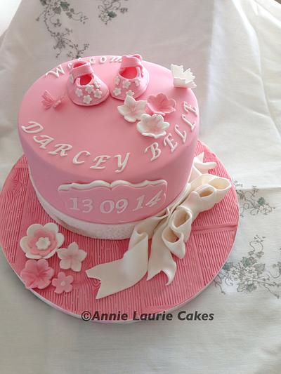 Darcey Belle - Cake by annielauriecakes