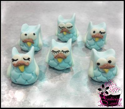 Mo Owls - Cake by Enticing Cakes Inc.