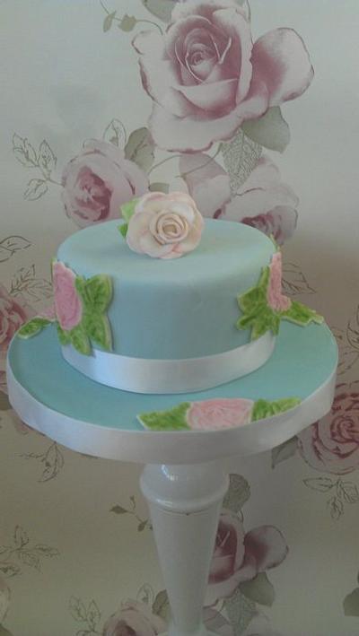 Dusty pink roses - Cake by Danielle's Delights