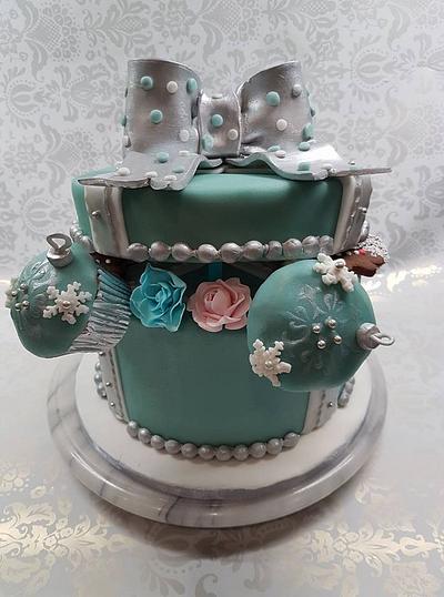 Gift box/xmas birthday cake - Cake by Rina Kazimierczak