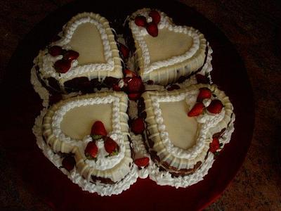 HEARTS CAKES - Cake by Ana Júlia Mansur Marques