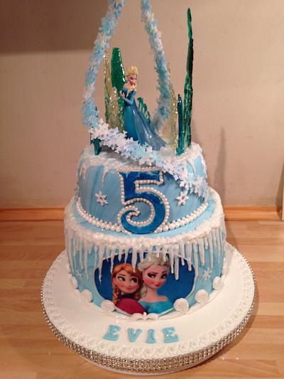 Frozen theme cake - Cake by Juliescrumptious