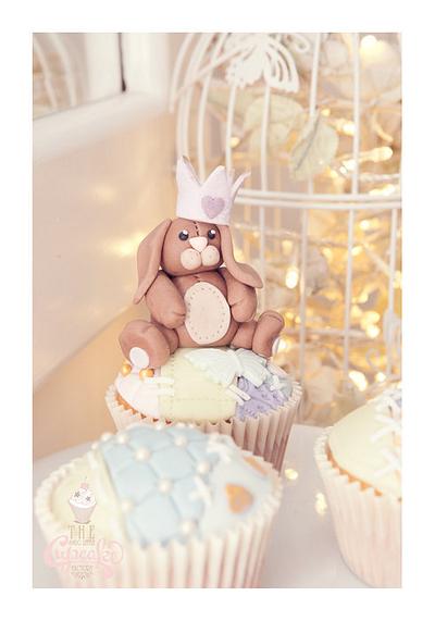 Charlie Bunny - Cake by The Smug Little Cupcake Factory