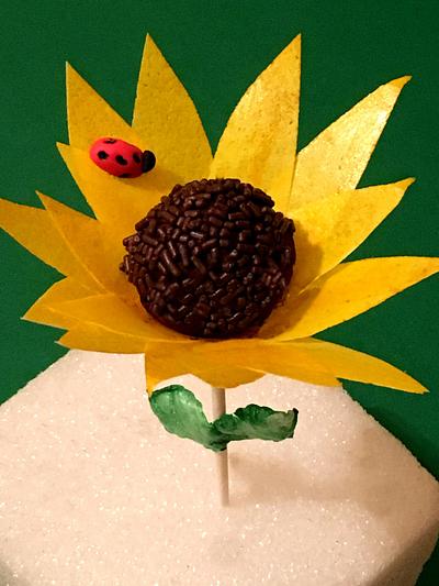 Sunflower Cake Pop - Cake by WANDA