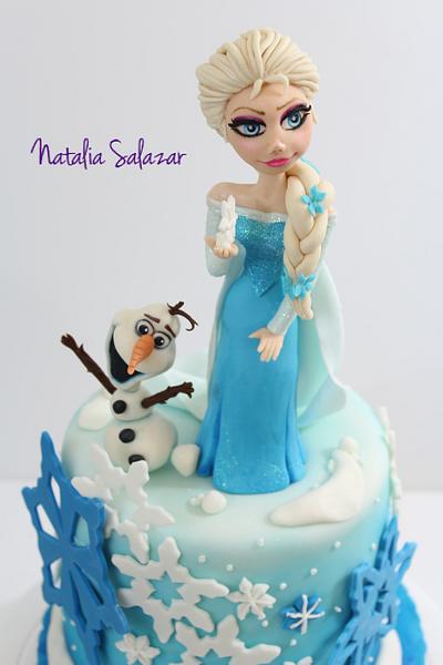 Frozen cake - Cake by Natalia Salazar