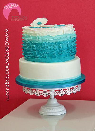 Ruffles in blue - Cake by Caketown