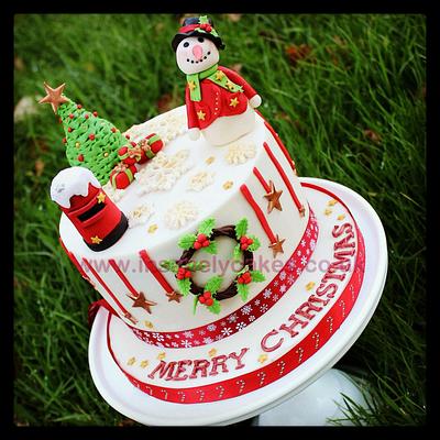 Family Christmas Traditions - Cake by InsanelyCakes
