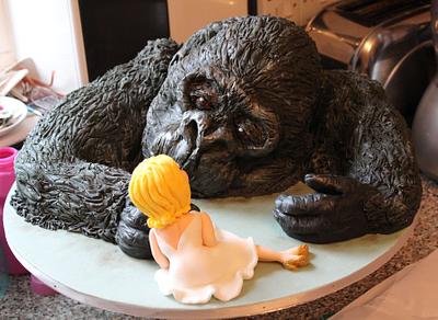 King Kong - Cake by nicola thompson