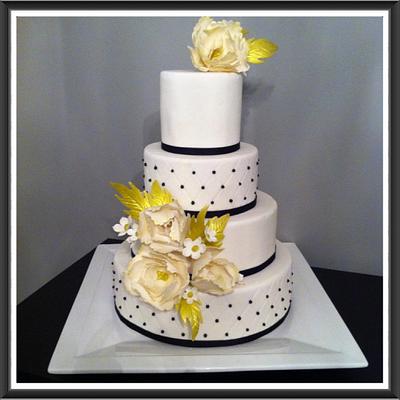 white & gold - Cake by kaceymaycakes