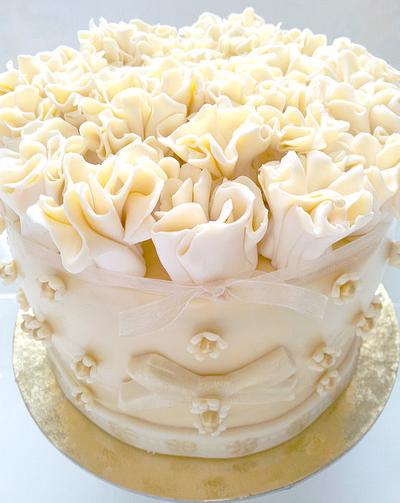 Ivory & Gold Ruffled Gateau - Cake by miettes