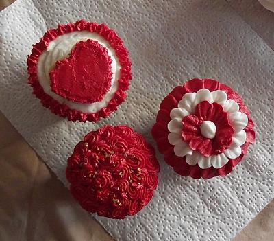 Rosettes, Ruffles, and Heart Cupcakes - Cake by Rene'