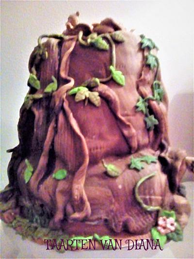 tree trunk - Cake by taartenvandiana