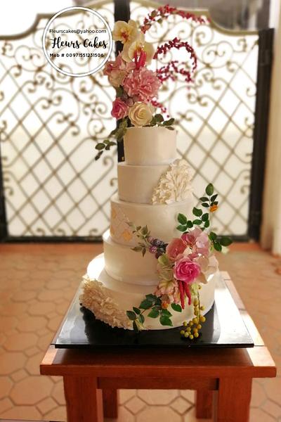 Floral Wedding Cake with Handmade Sugar flowers - Cake by Bennett Flor Perez