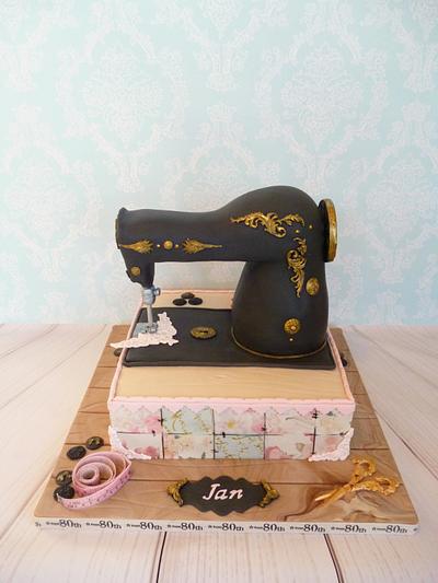 Sewing machine and patchwork  - Cake by Hilz