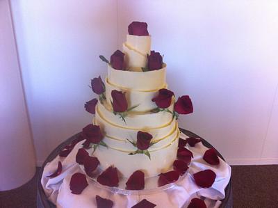 Chocolate and roses - Cake by AnnettesCakes