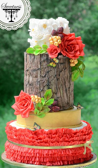 Exotic Garden Themed Wedding Cake <3 <3 <3  - Cake by khushi