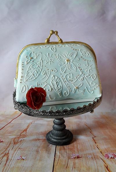 Sweet Cake Purse - Cake by Pien Punt