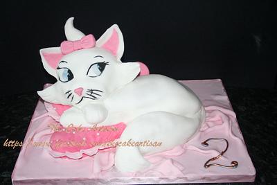 Baby Marie - Aristocats - Cake by Carole Wynne