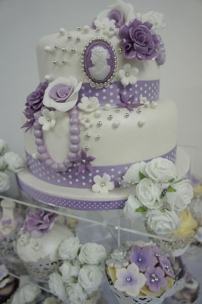 Purple Wedding  - Cake by Maja Brookes
