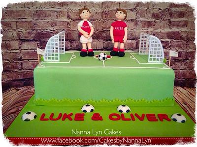 Footie for twins - Cake by Nanna Lyn Cakes