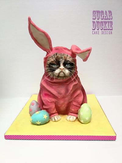 Grumpy Easter Cat - Cake by Sugar Duckie (Maria McDonald)