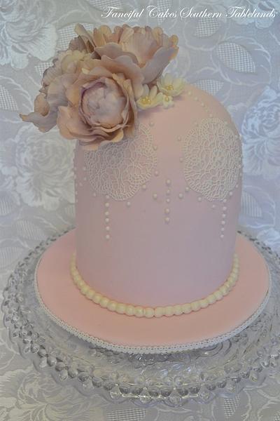 Vintage wedding Cake - Cake by Fanciful Cakes