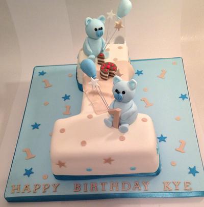 Baby's first birthday  - Cake by Kake and Cupkakery