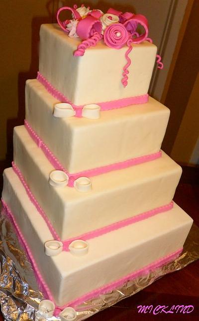 A WEDDING CAKE - Cake by Linda