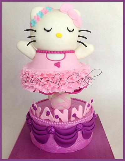 Hello Kitty Ballerina - Cake by Joly Diaz 