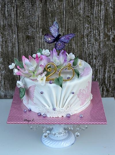 20th birthday cake - Cake by majalaska