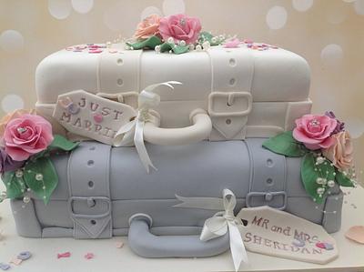 A suitcase Wedding cake - Cake by Yvonne Beesley