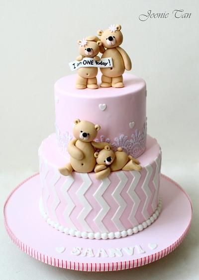 Teddy Family - Cake by Joonie Tan