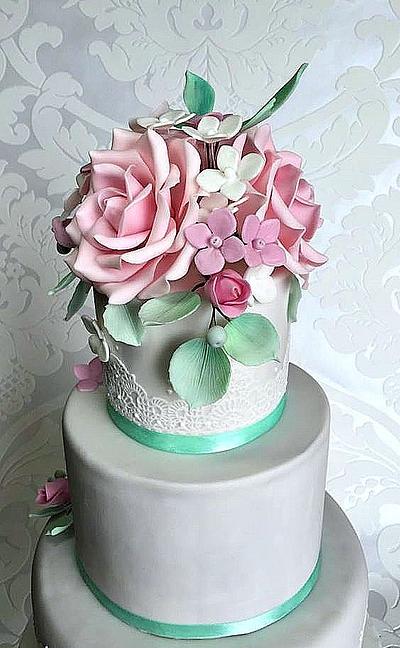 Wedding cake in pastel colours - Cake by Frufi