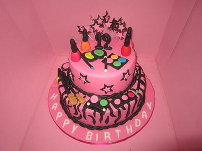 make up birthday cake - Cake by flowercakes