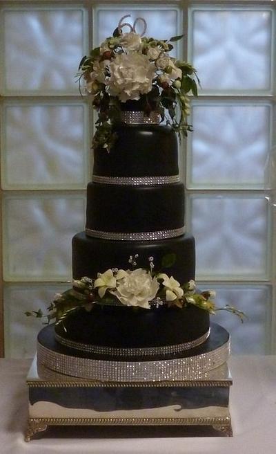 Black White and Diamonds  - Cake by Essentially Cakes