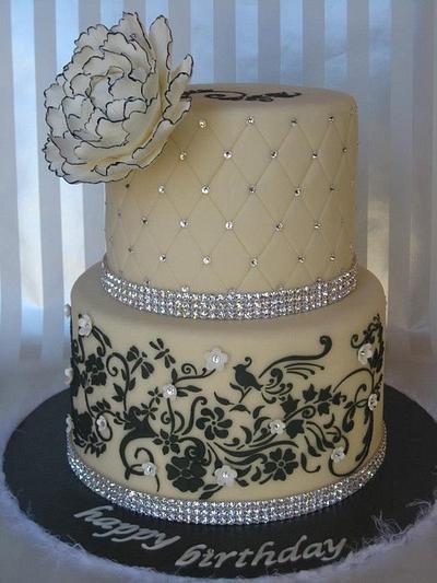 Elegant white and black cake  - Cake by Molly Steffens