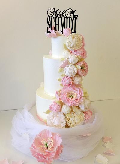 My first bigger wedding cake with peonies :) - Cake by SWEET architect