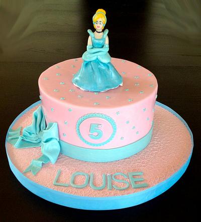Cinderella Birthday Cake - Cake by Virginie's Cakery