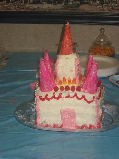 Castle Cake - Cake by Shelly04