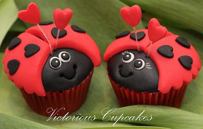 Valentines Love Bugs - Cake by Victorious Cupcakes