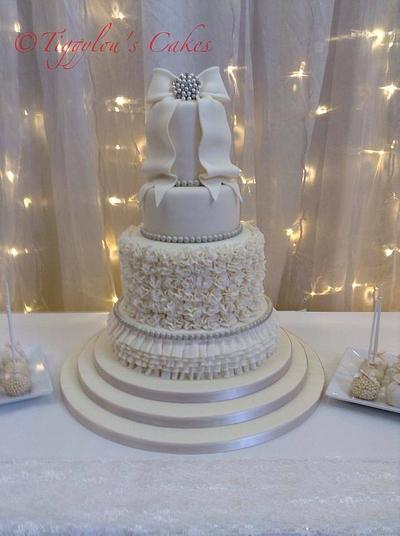 Wedding cake  - Cake by Tiggylou's cakes 