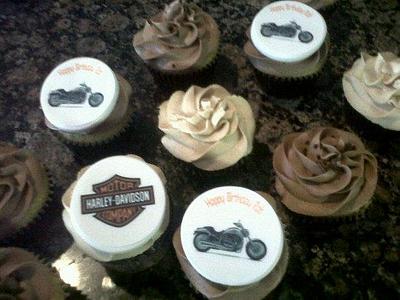 Harley Cupcakes - Cake by Michelle