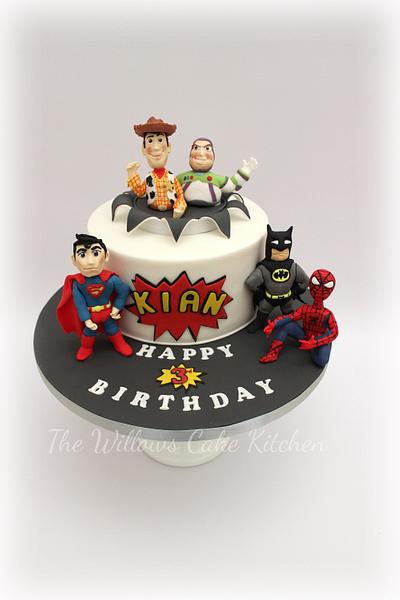 Favourite characters - Cake by Willowscakekitchen