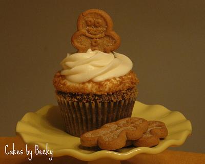 Gingerbread Latte Cupcakes - Cake by Becky Pendergraft