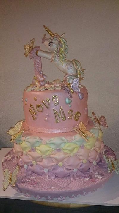 Cake for a little girl!!!😁 - Cake by silvia ferrada colman