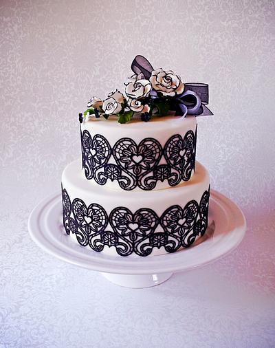Monochrome lace cake - Cake by AmbersBakingCompany