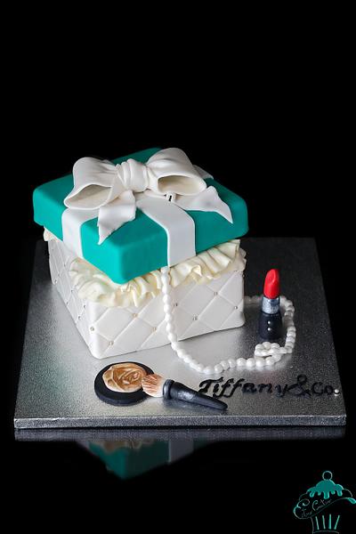 Tiffany box - Cake by Estro Creativo