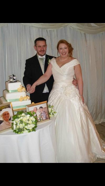 My Wedding Cake! - Cake by SoozyCakes